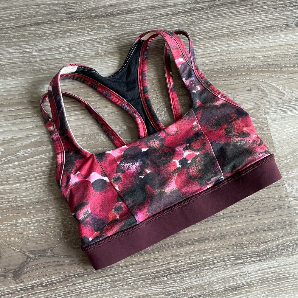 Lululemon XS Sports Bra Red